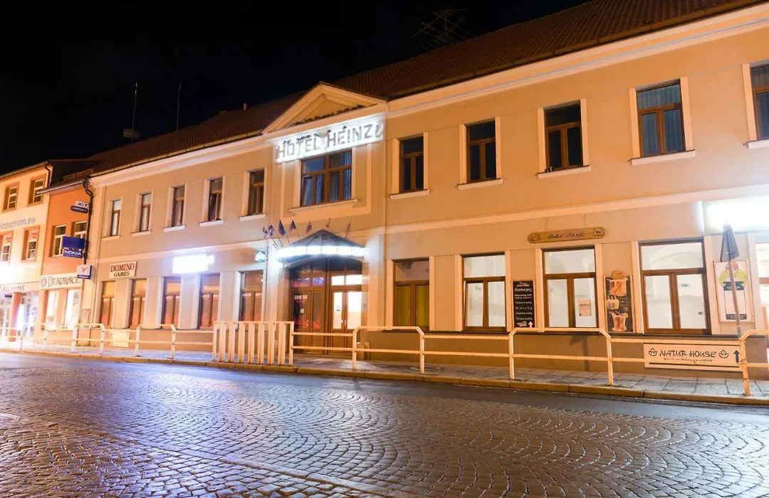 Romanticky Wellness Suite Hotel Heinz-1