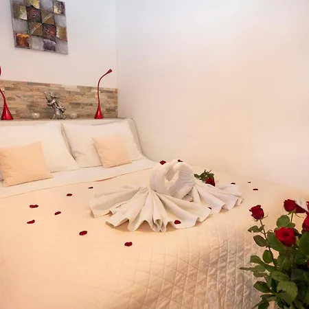 Romanticky Wellness Suite Hotel Heinz-3